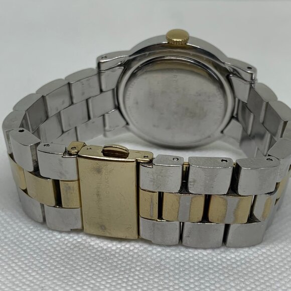 Women’s Marc Jacob’s Wrist Watch gold silver tone 35mm quartz 6.5” running - Picture 5 of 8
